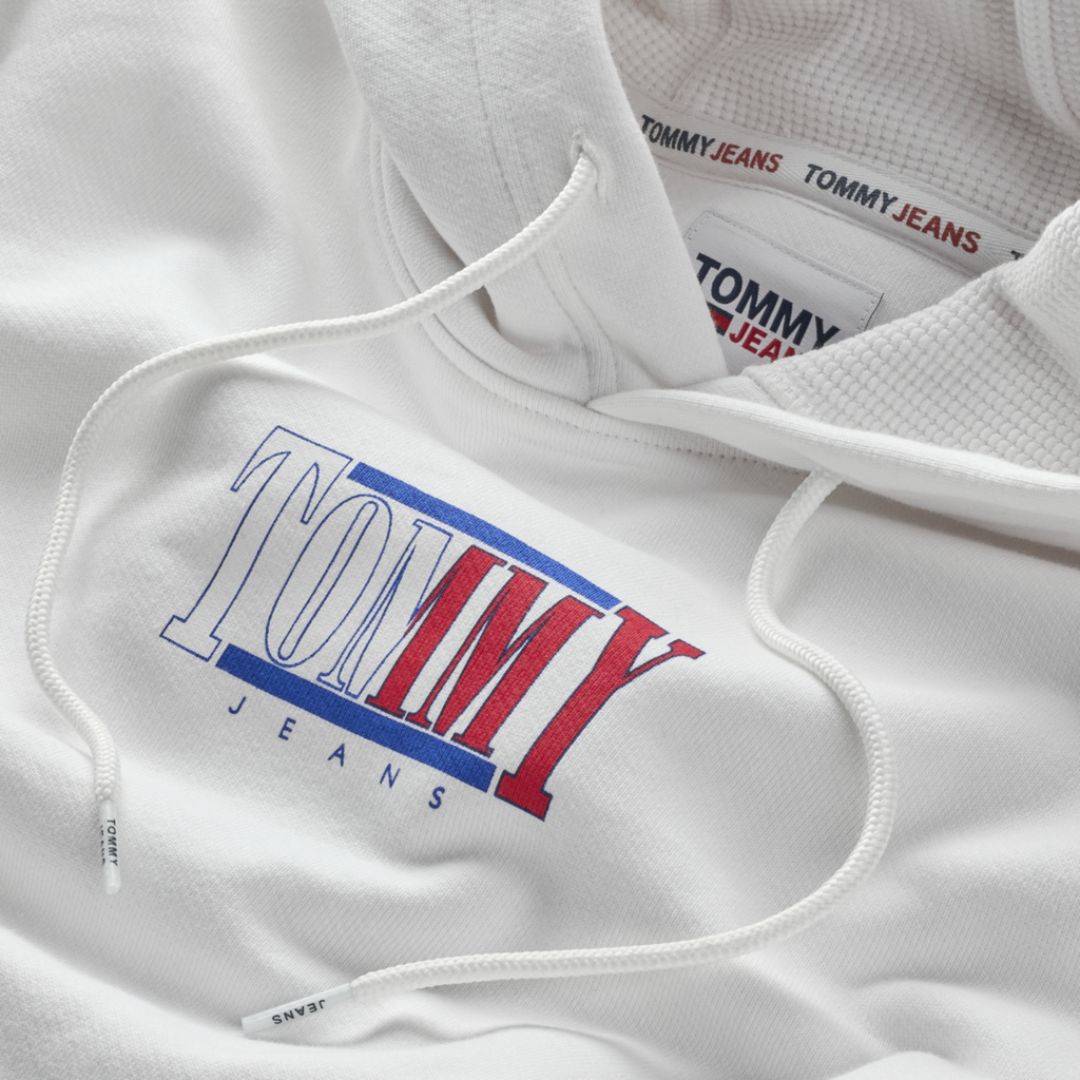 TOMMY JEANS Sudadera con capucha y logo